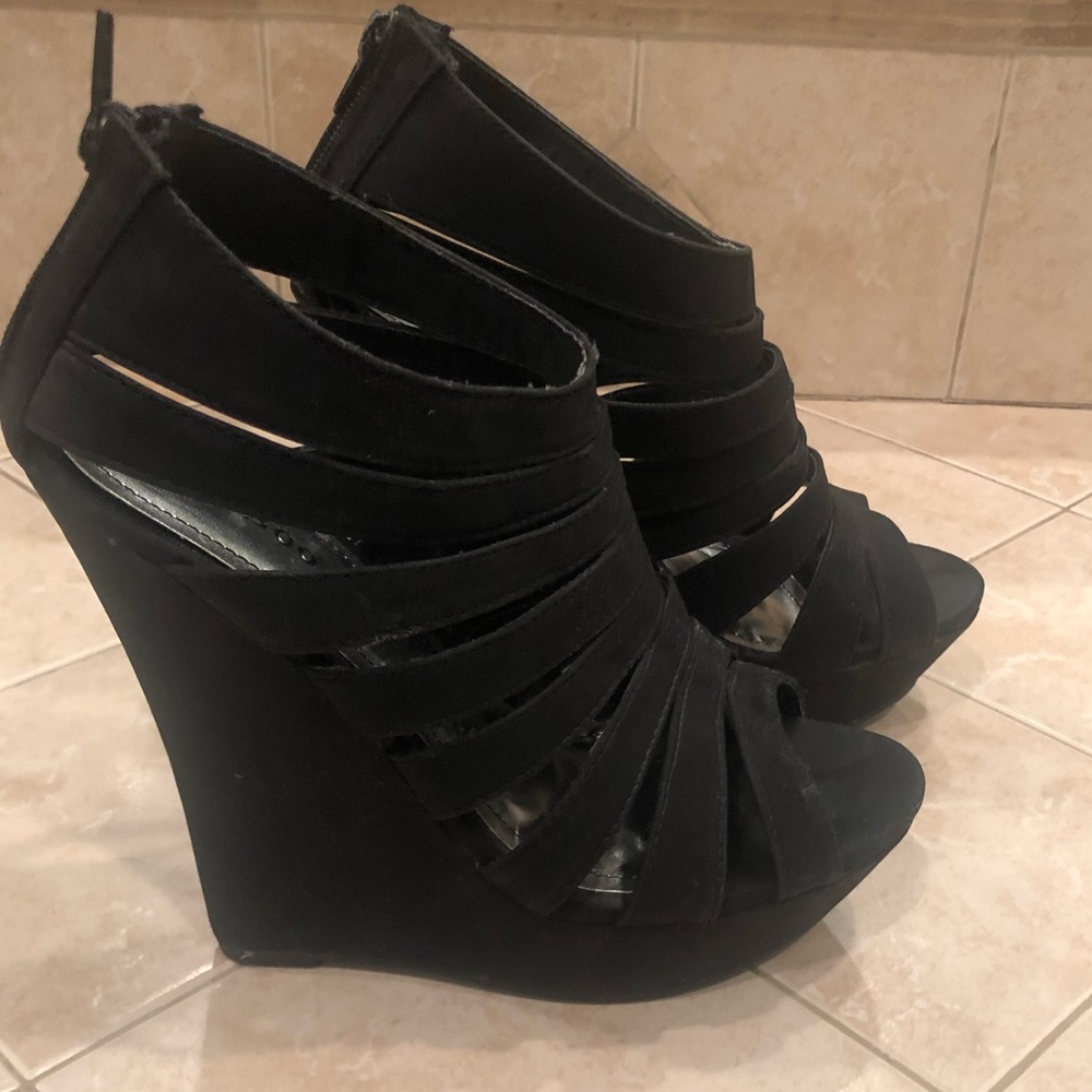 Bamboo black wedge